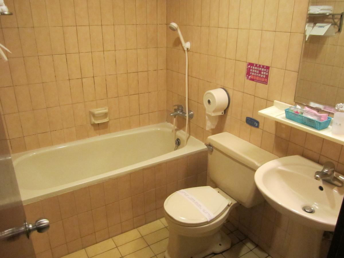 Goshen Hotel Kaohsziung Kültér fotó