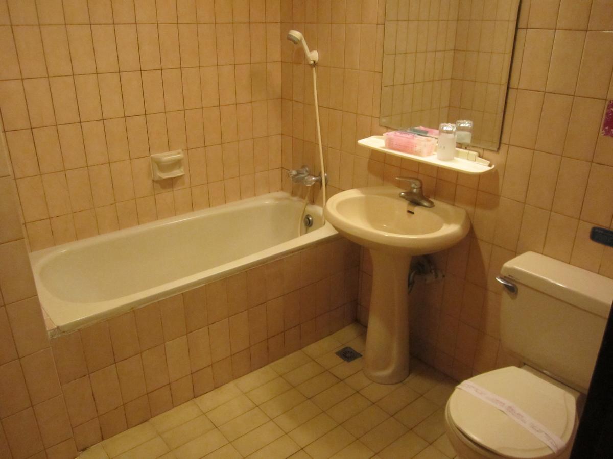 Goshen Hotel Kaohsziung Kültér fotó