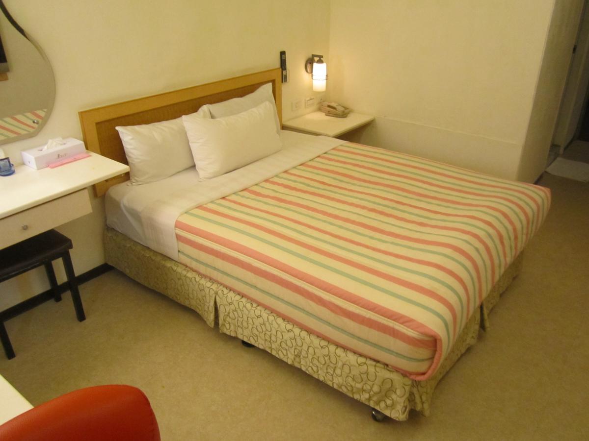 Goshen Hotel Kaohsziung Kültér fotó