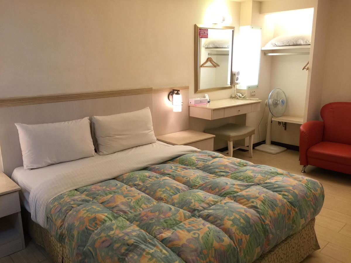 Goshen Hotel Kaohsziung Kültér fotó